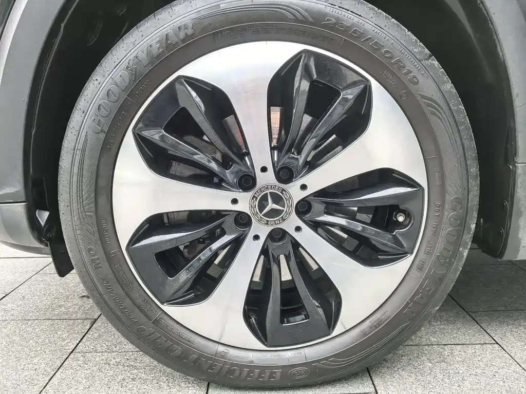 MERCEDES BENZ GLB 2022
