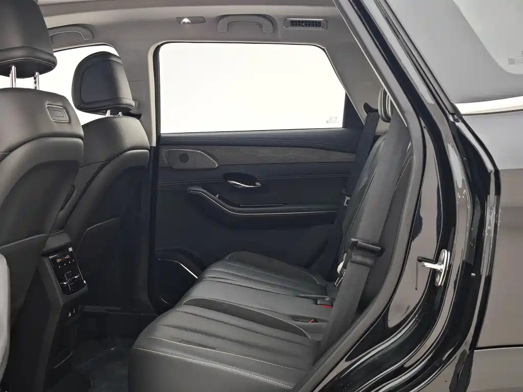 JETOUR SHANHAI L9 2025