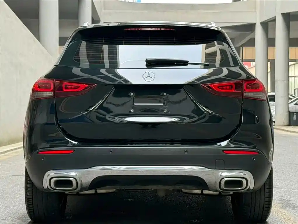 MERCEDES BENZ GLA 2023