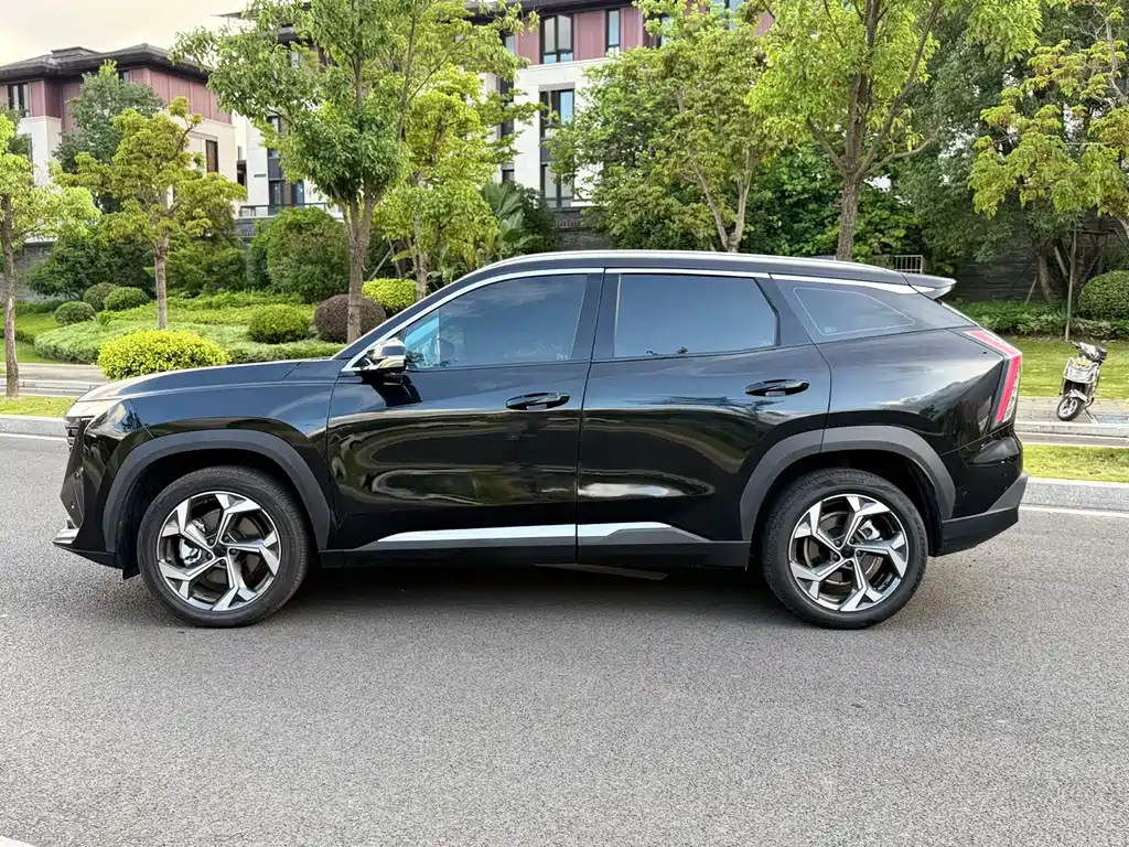 GEELY AUTO BOYUE L 2024