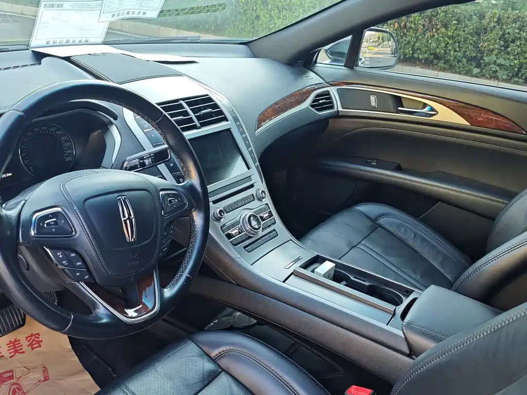 LINCOLN MKZ 2018