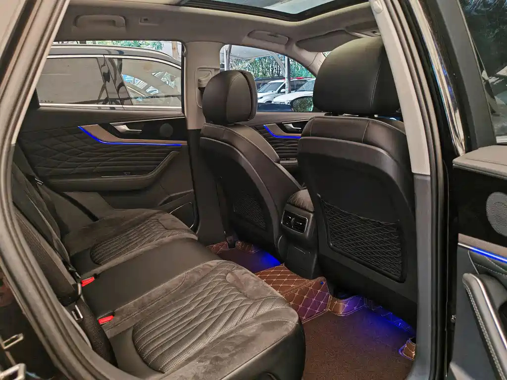 HONGQI HS5 2022