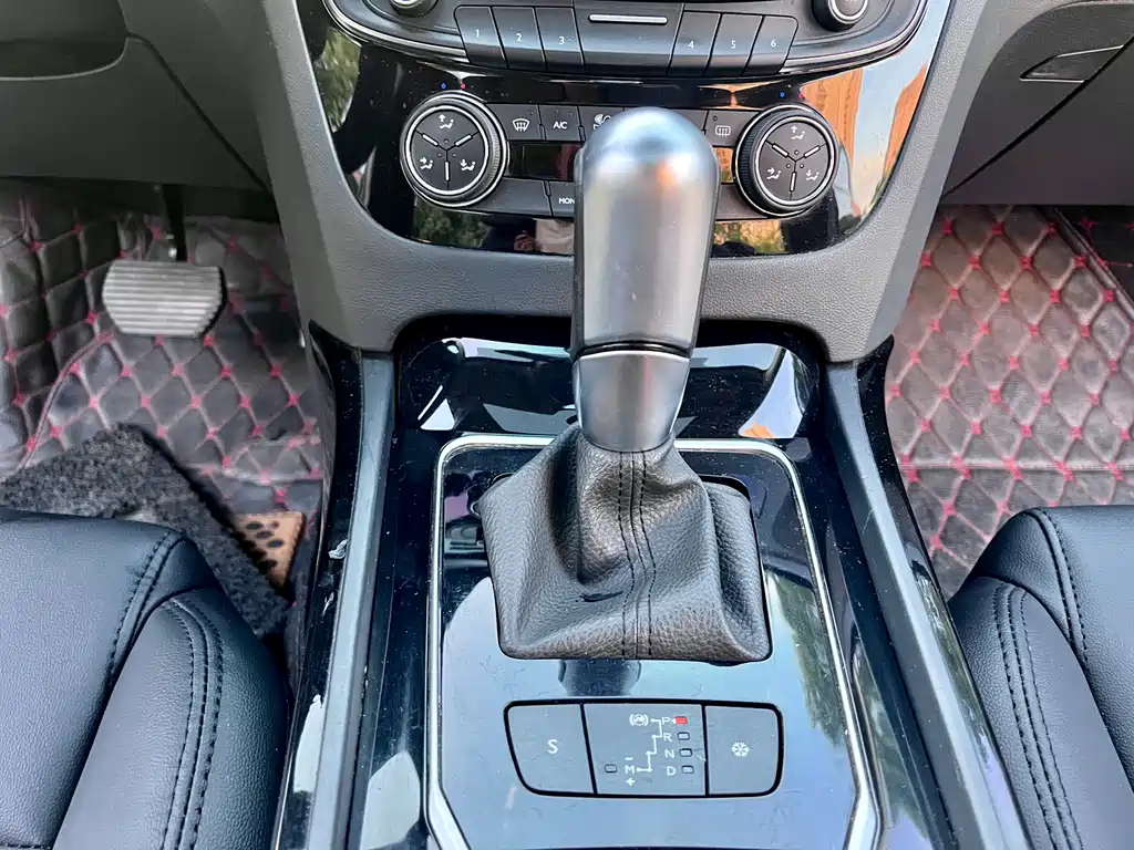 PEUGEOT 508 2017