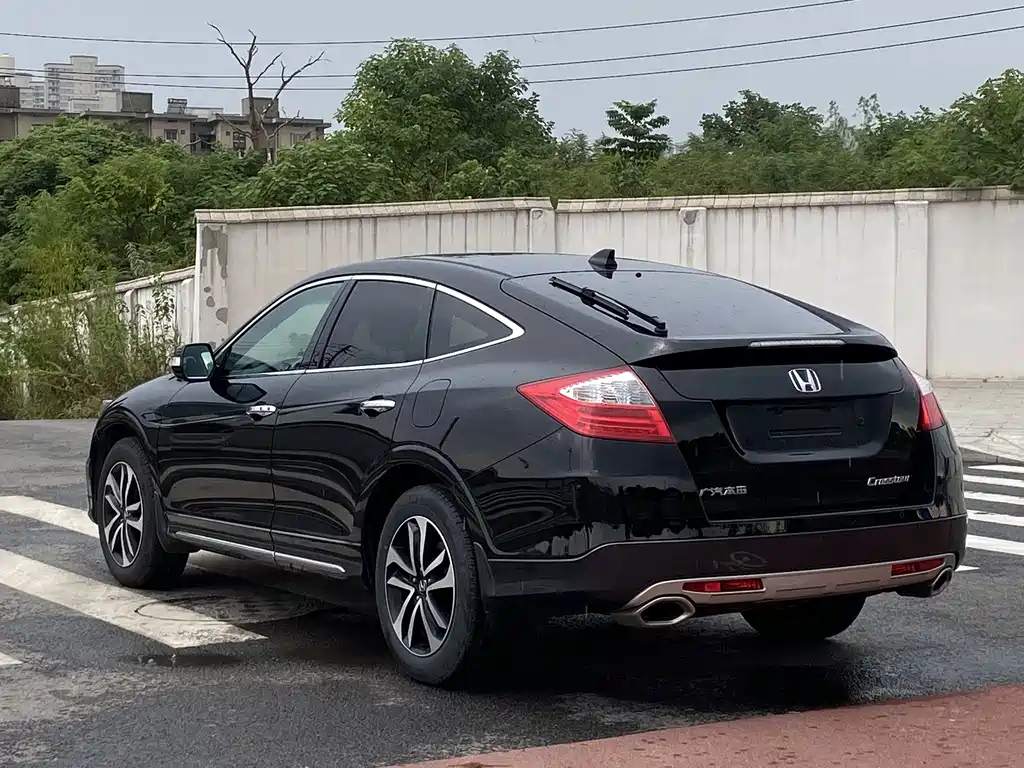 HONDA CROSSTOUR 2016