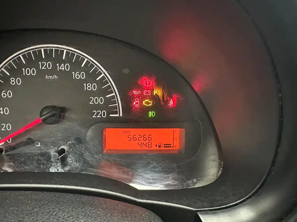 NISSAN SUNNY 2011