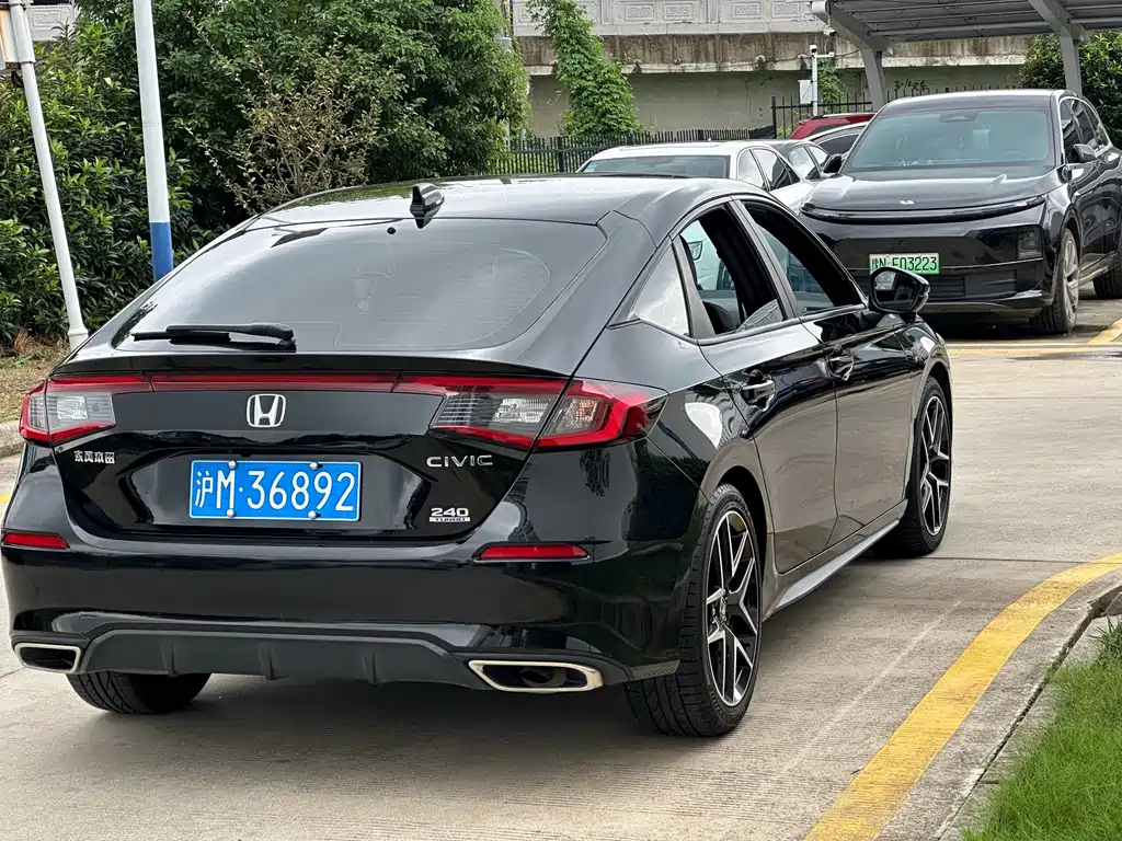 HONDA CIVIC 2024