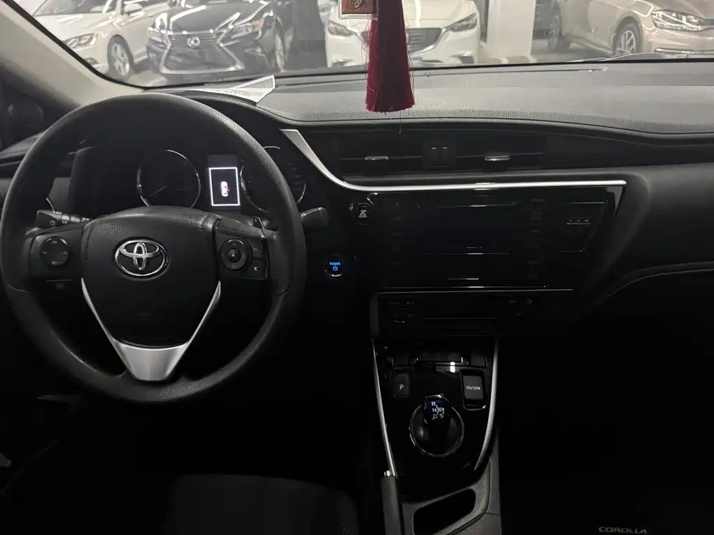 TOYOTA COROLLA 2017