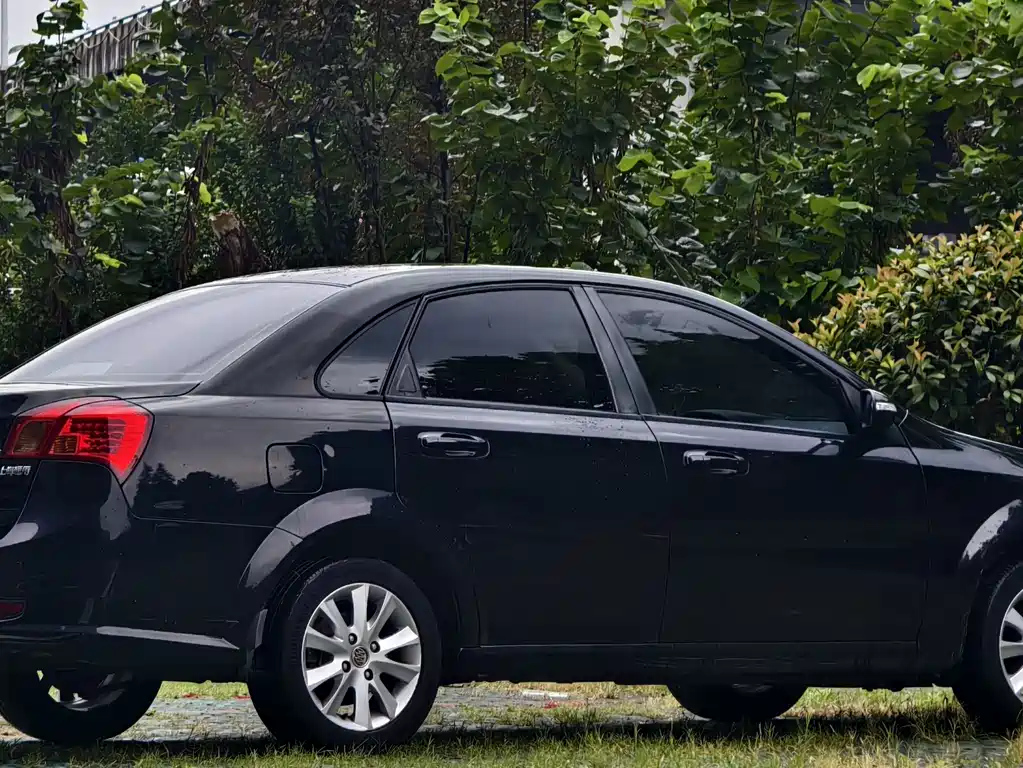 BUICK EXCELLE 2011