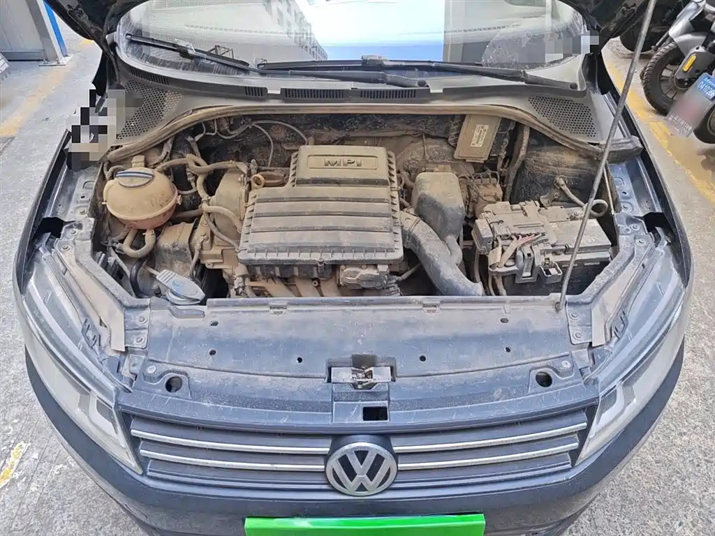 VOLKSWAGEN SANTANA 2016