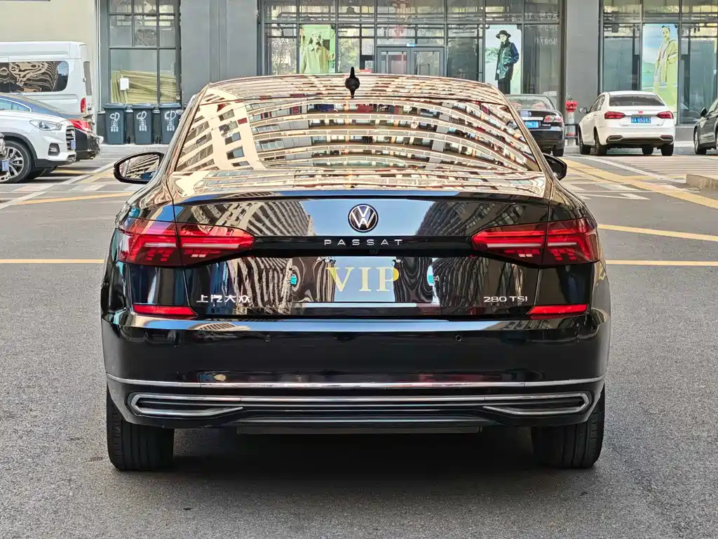 VOLKSWAGEN PASSAT 2021