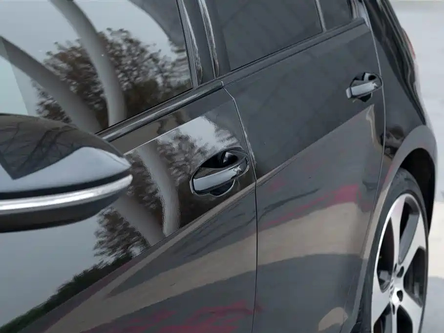 VOLKSWAGEN GOLF GTI 2016