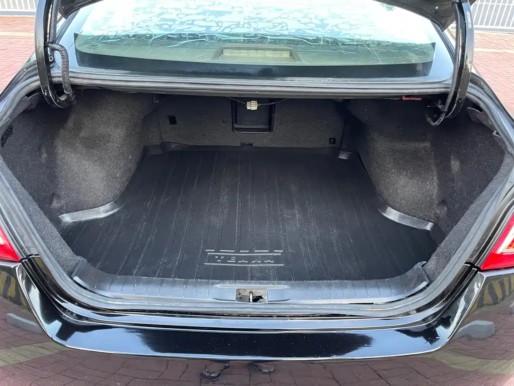 NISSAN TEANA 2015