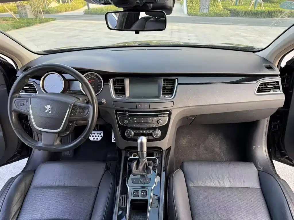 PEUGEOT 508 2015