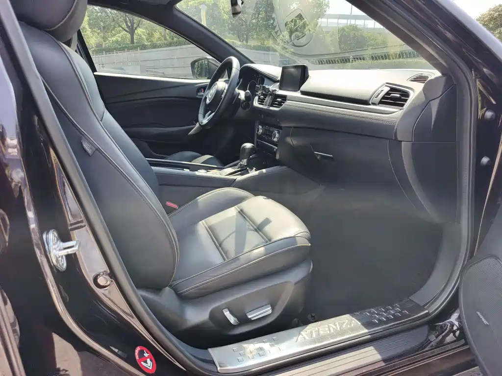 MAZDA ATENZA 2018