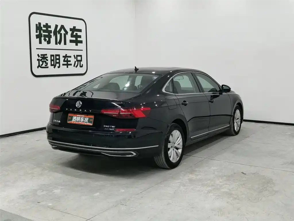 VOLKSWAGEN PASSAT 2019