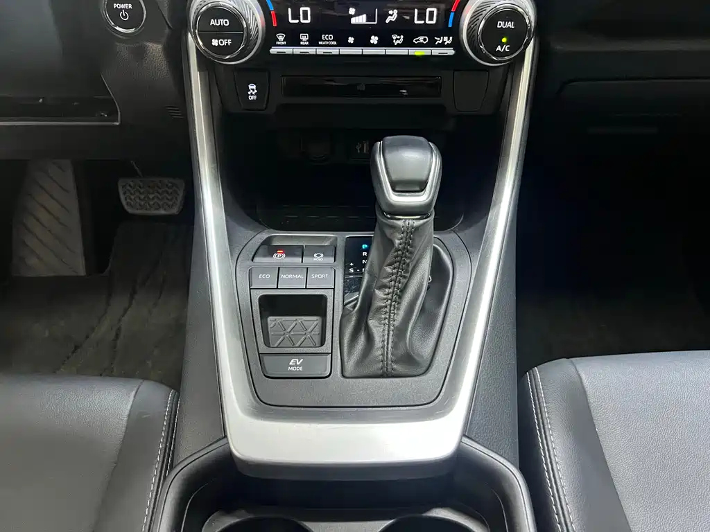 TOYOTA WILDLANDER 2023