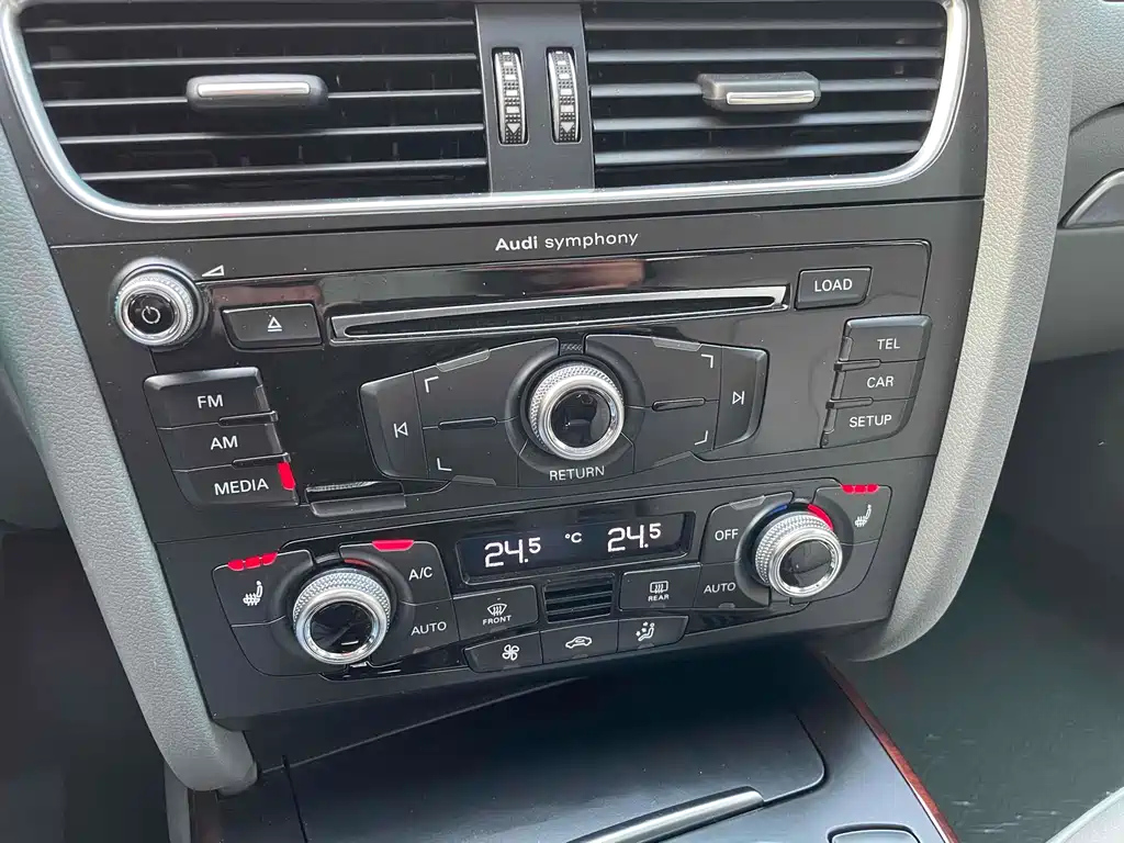 AUDI A4L 2015