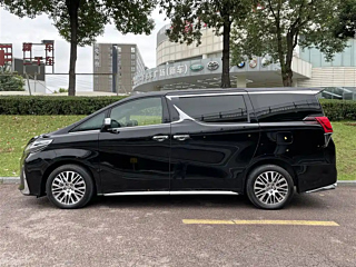 TOYOTA ALPHARD 2018