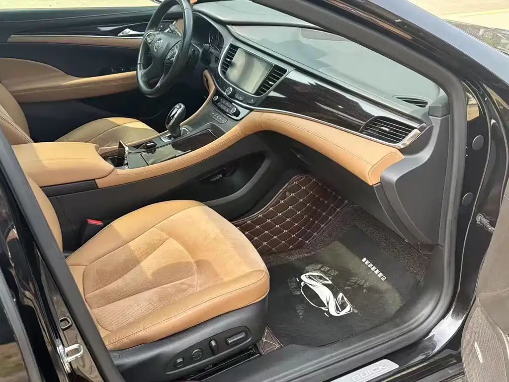 BUICK LACROSSE 2017