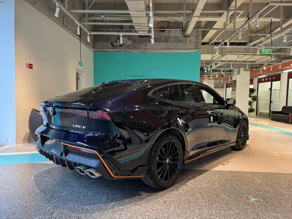 CHANGAN UNI-V 2024