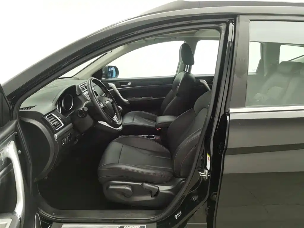 HAVAL M6 2017