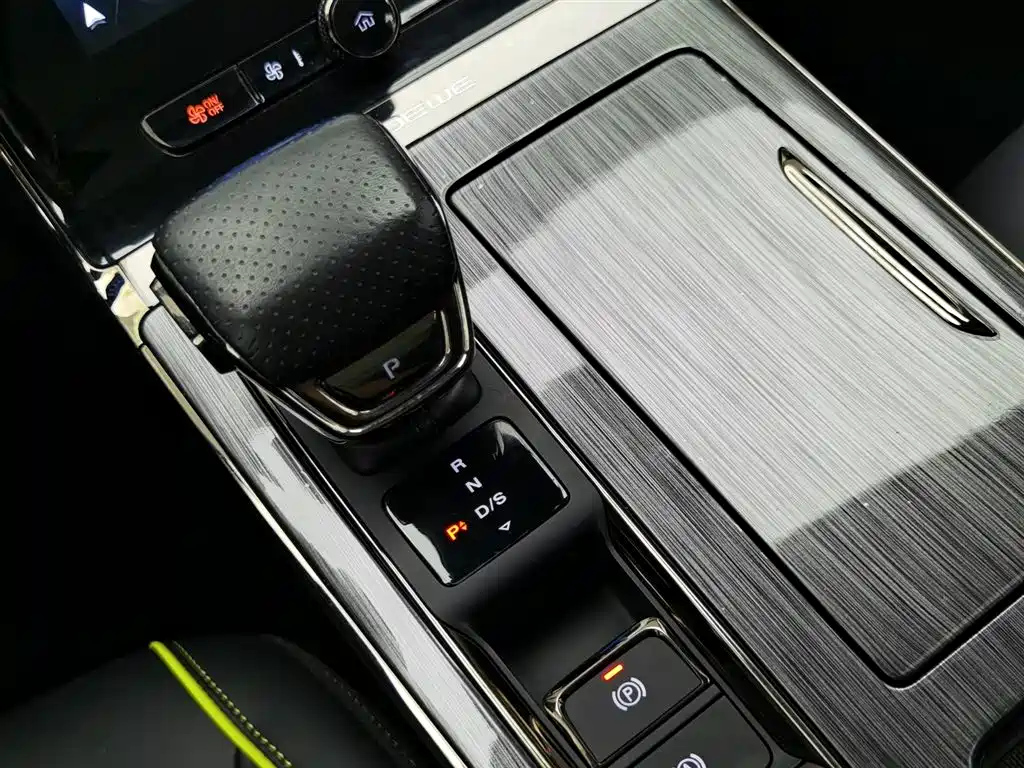 ROEWE RX5 2022