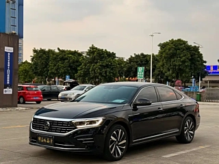 VOLKSWAGEN PASSAT 2025