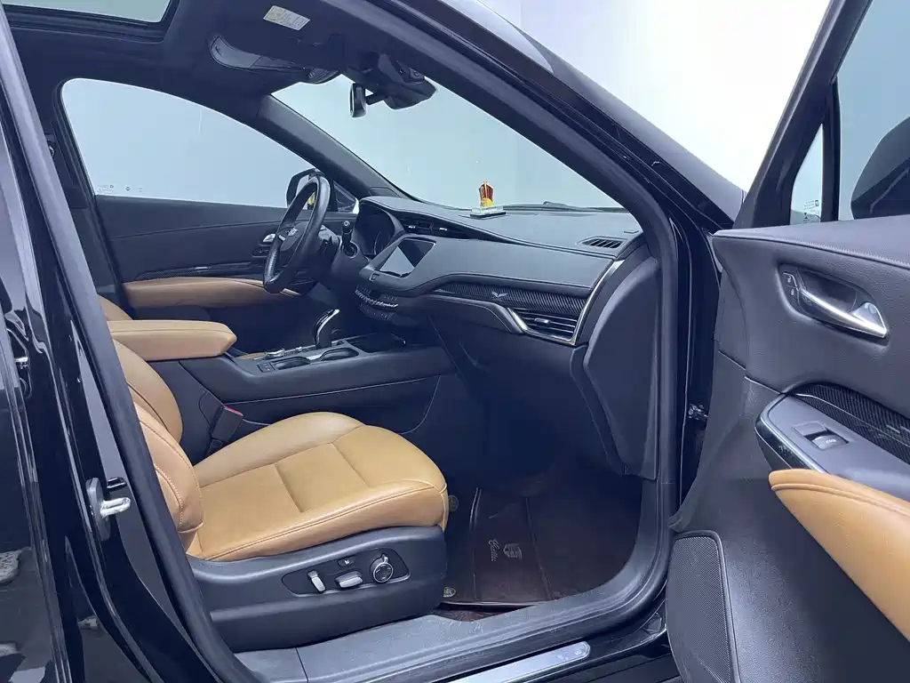 CADILLAC XT4 2022