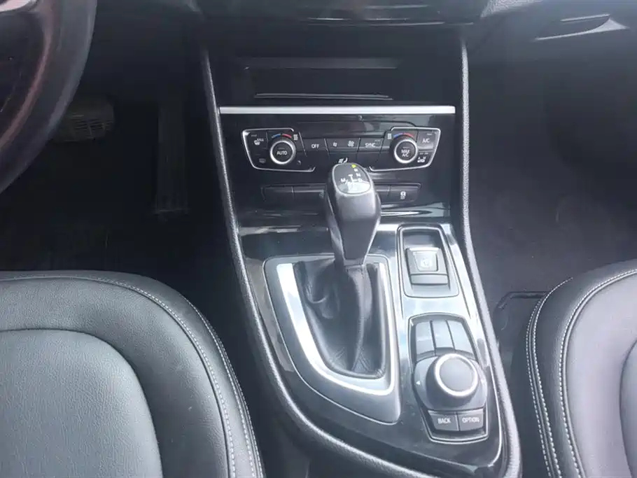BMW 2-SERIES STATION WAGON 2016