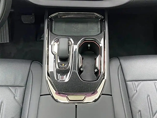 ZEEKR 009 2024 YEAR SEATS EDITION 108KWH 2024