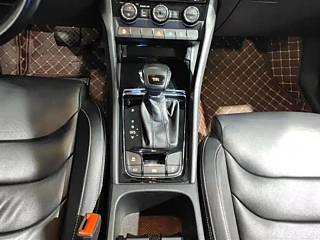SKODA KODIAQ  2018 YEAR TSI330 7 SEATS 2WD LUXURY  EDITION 2018