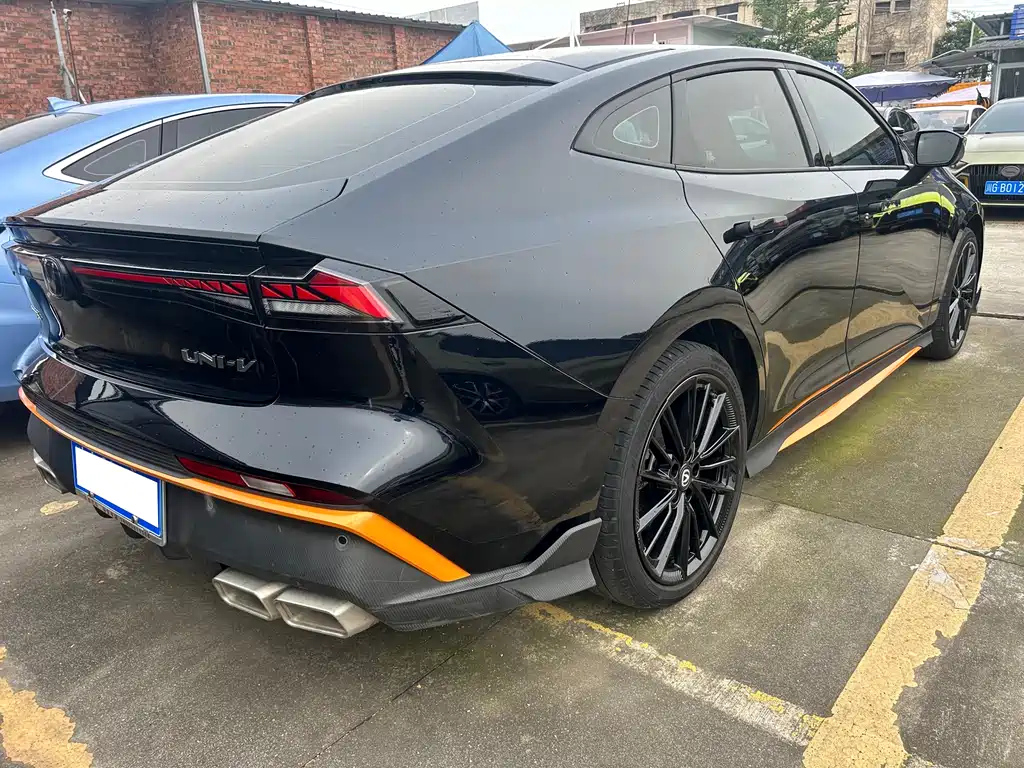 CHANGAN UNI-V 2024
