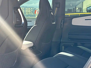 POLESTAR 4  2024 YEAR  STANDARD RANGE PLUS & 2024