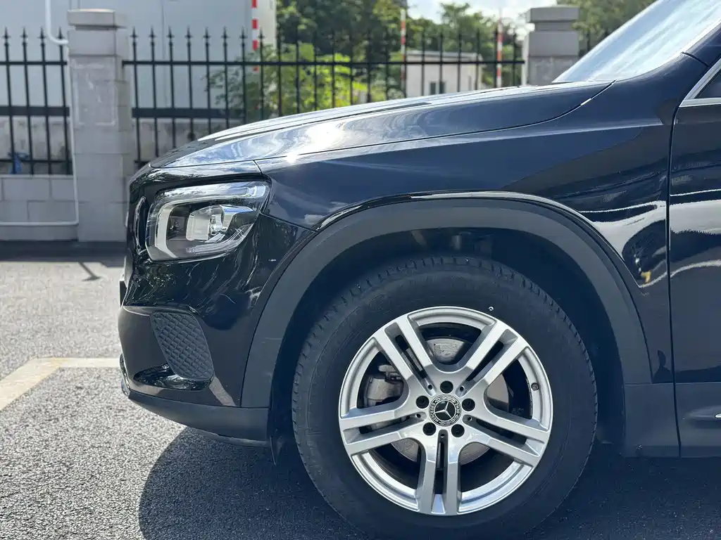 MERCEDES BENZ GLB 2022