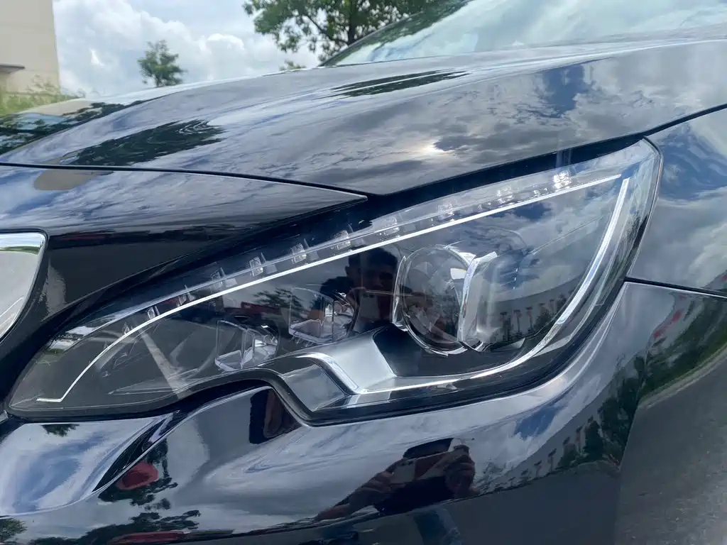 PEUGEOT 408 2019