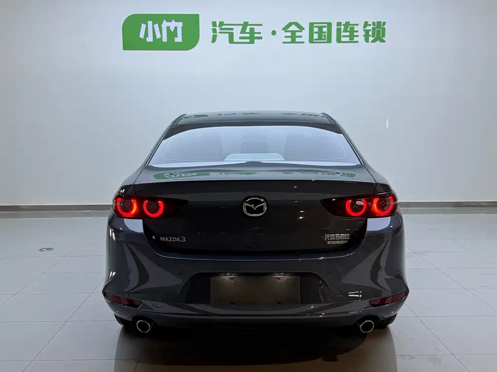 MAZDA 3 AXELA 2022
