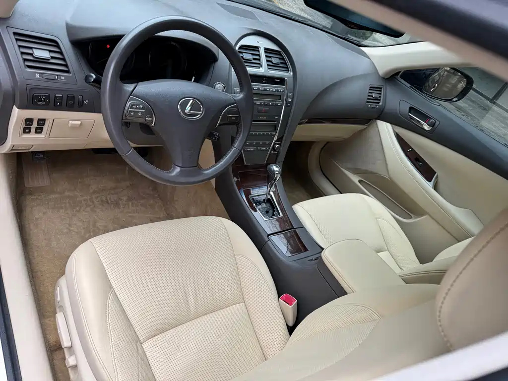 LEXUS ES 2010