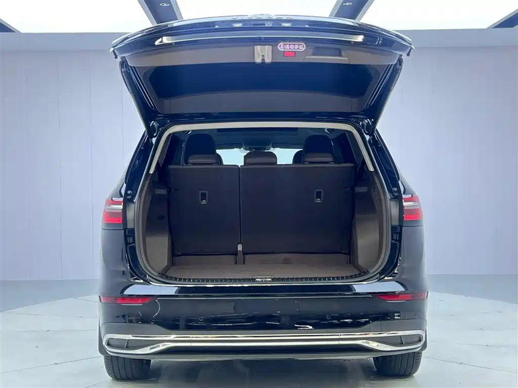 VOLKSWAGEN VILORAN 2022