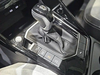 VOLKSWAGEN TAYRON  2025 YEAR  YEAR 300TSI 2025