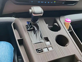TOYOTA GRANVIA  2022 YEAR 2.5L HYBRID  EDITION 2022