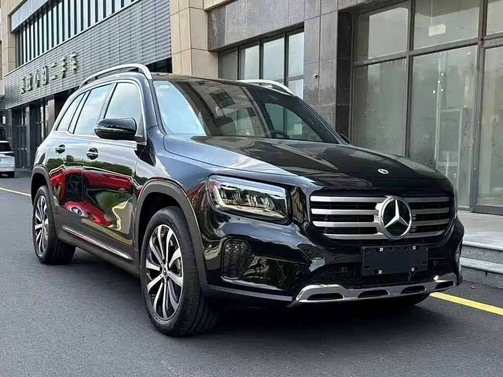 MERCEDES BENZ GLB 2025