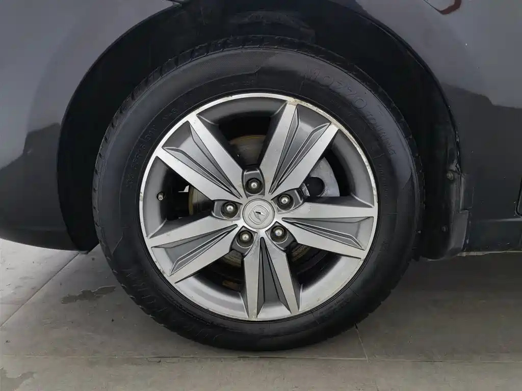 CHANGAN EADO 2015