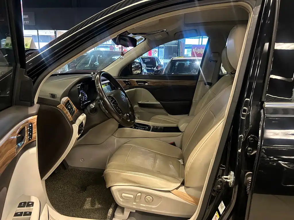 TRUMPCHI GS8 2018
