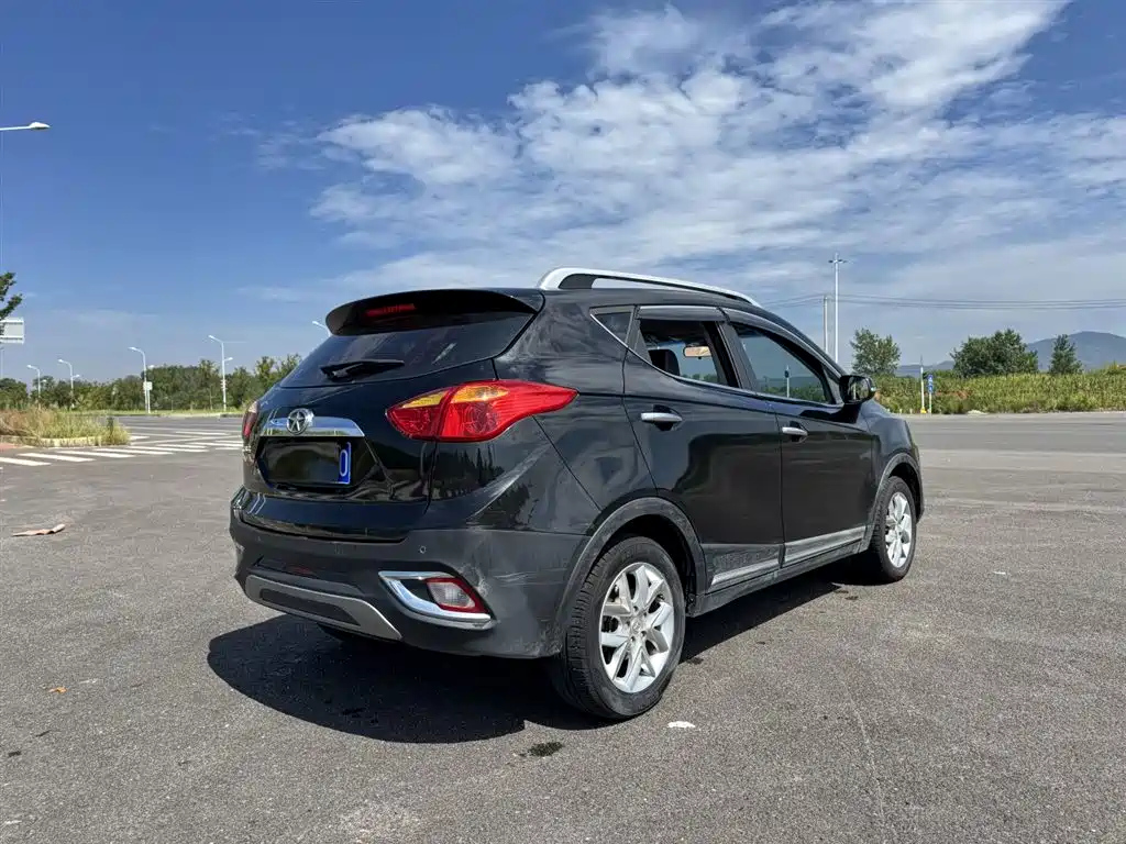 JAC REFINE S3 2014