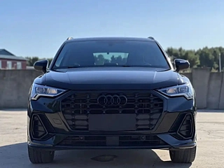 AUDI Q3  2020