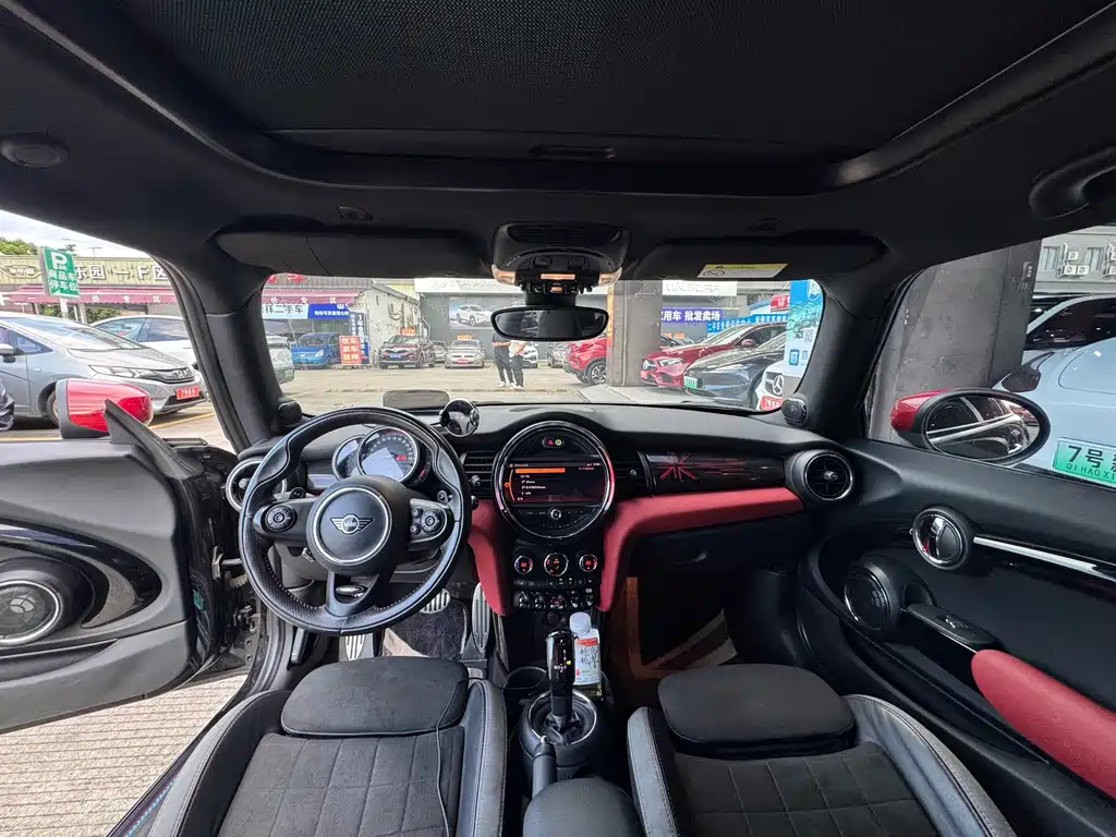 MINI JCW 2020