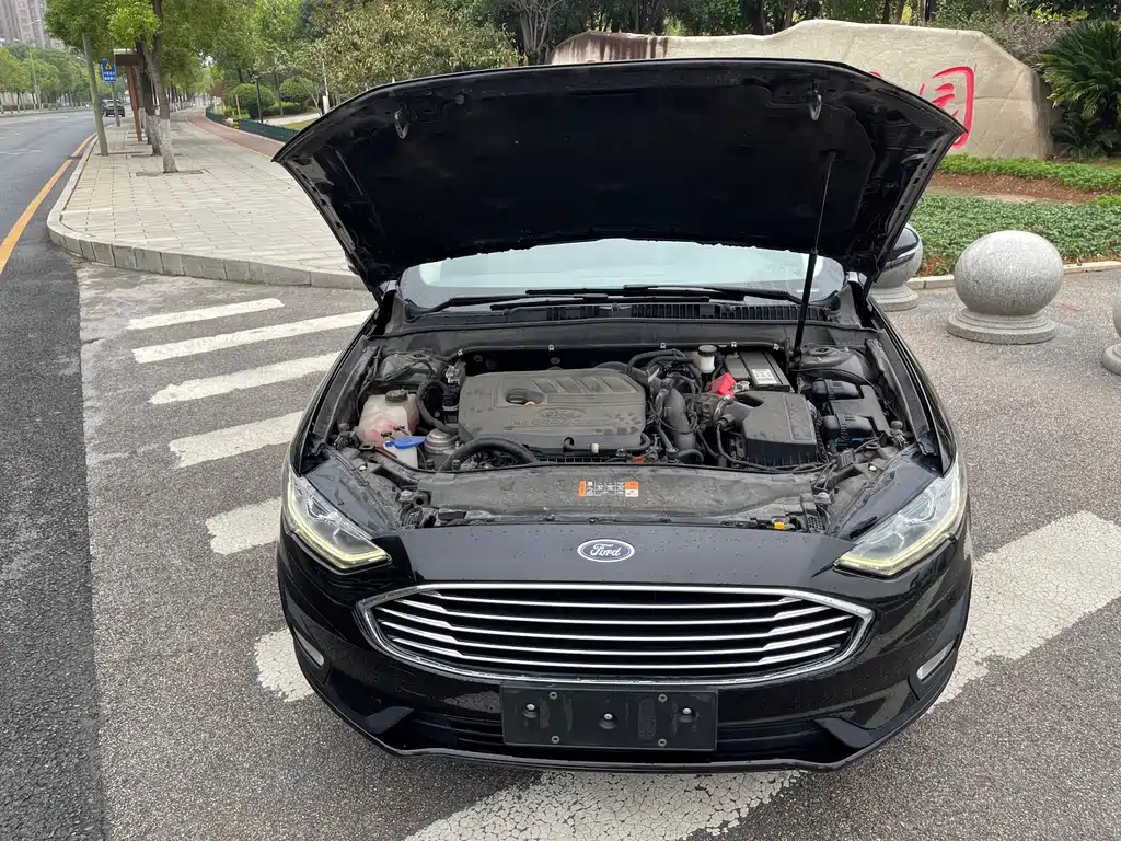 FORD MONDEO 2022