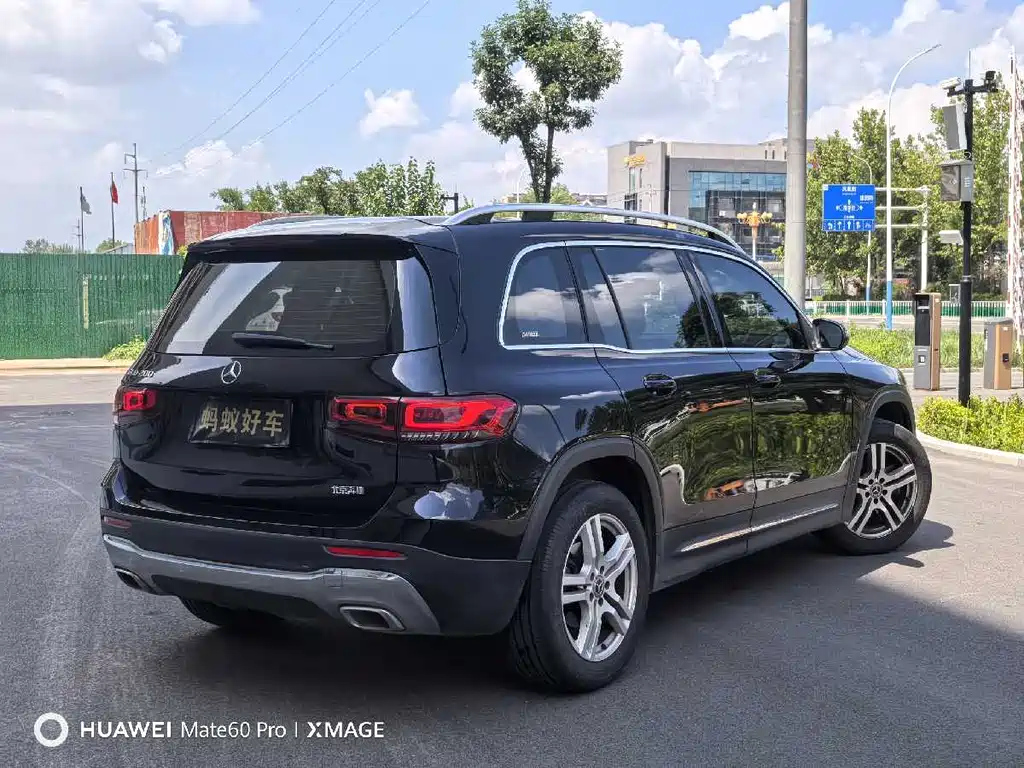 MERCEDES BENZ GLB 2022