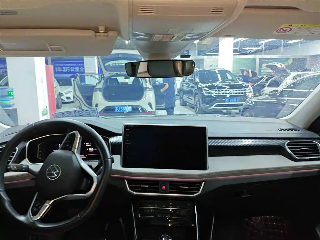 VOLKSWAGEN TAYRON 2022