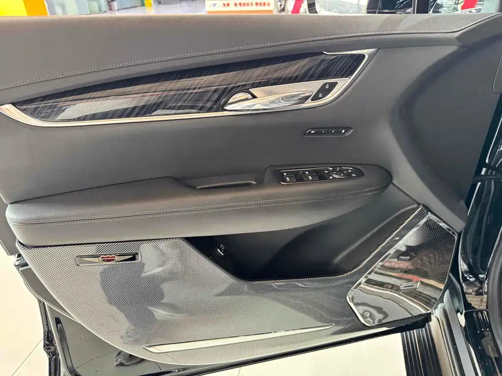 CADILLAC XT6 2022
